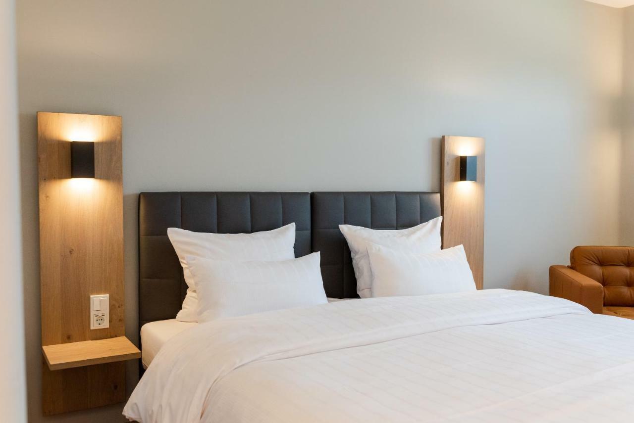 Hotel Circle Inn Ramstein-Miesenbach Bagian luar foto