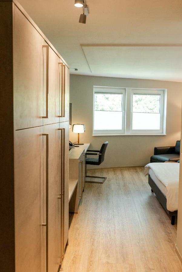 Hotel Circle Inn Ramstein-Miesenbach Bagian luar foto