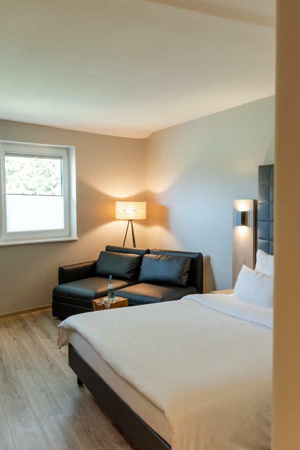 Hotel Circle Inn Ramstein-Miesenbach Bagian luar foto